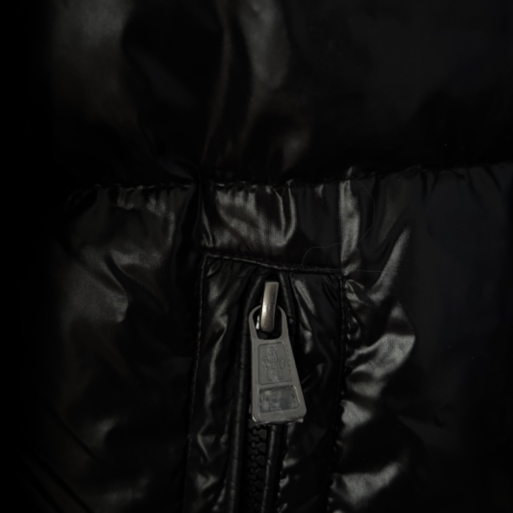 Moncler Puffer Jacket - Picture 7 of 8